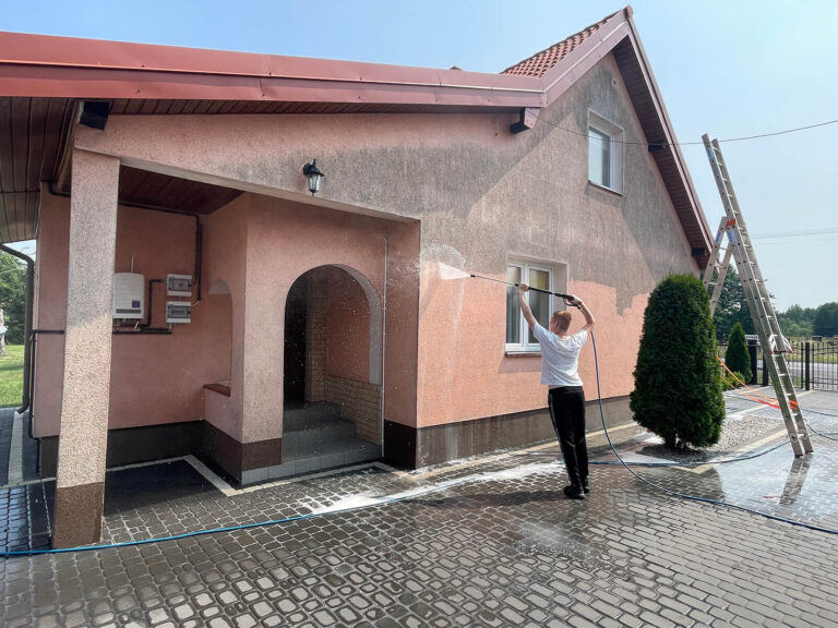 Czyszczenie elewacji domu jednorodzinnego w kujawsko-pomorskim